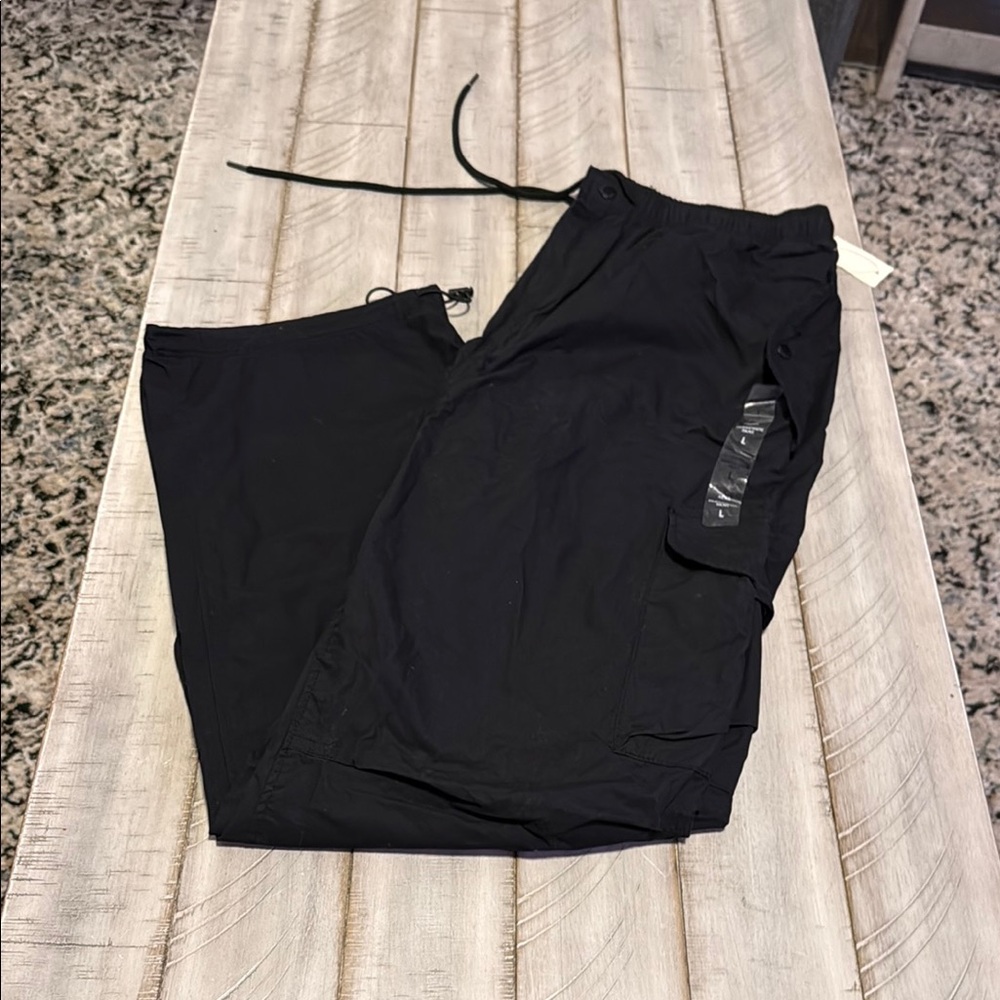 Aeropostale - Women's Black Parachute Pants